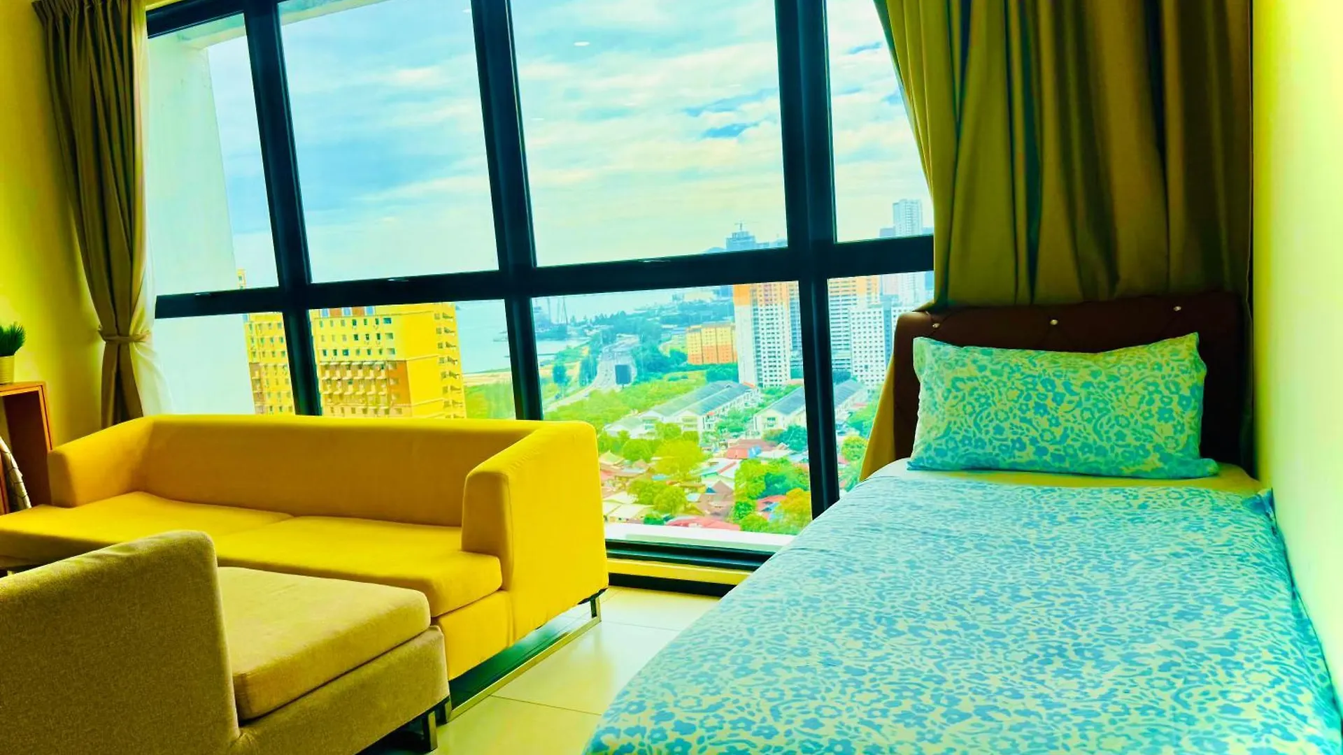 Perfect For Groups! 2Br With 5 Queen Beds & Wifi Jelutong 0*,